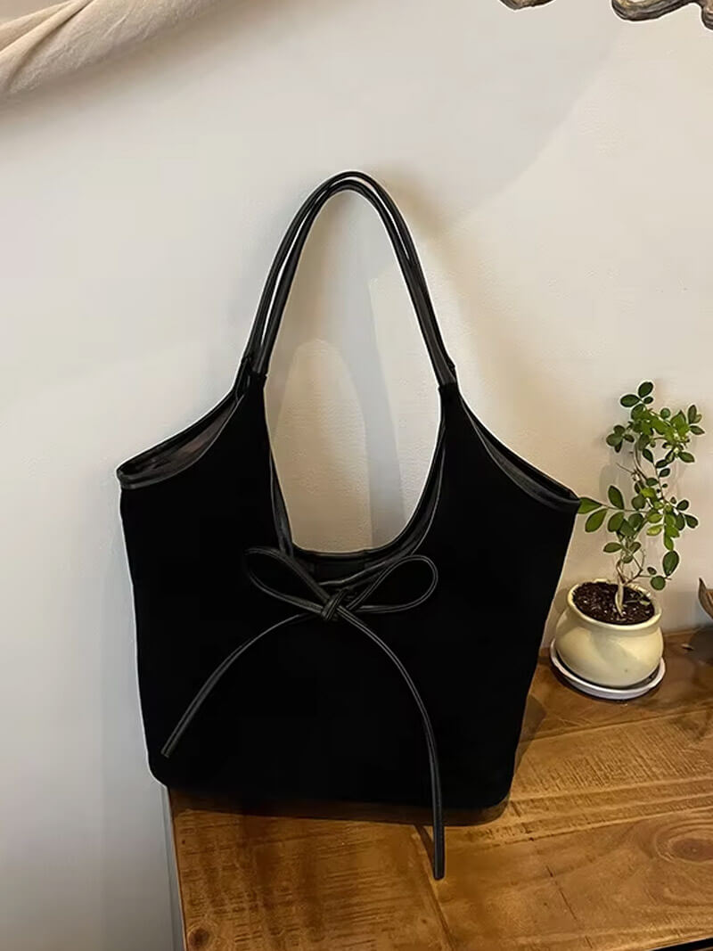 Bolsa de Ombro Florence Luxo em Camurça Sintética com Laço Elegante e Espaçosa