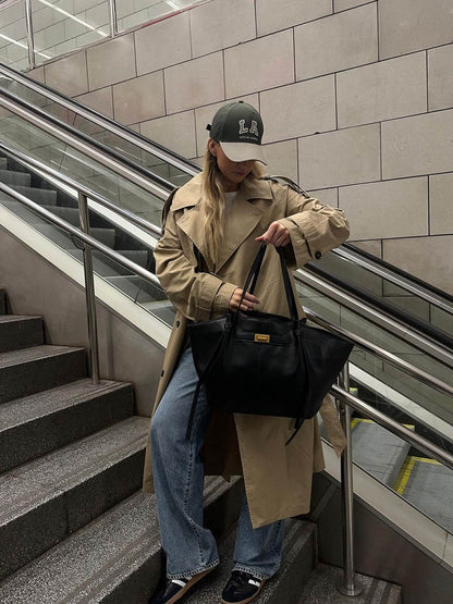 Bolsa Shopper Gerda Luxuosa Couro Vegano: Elegância Atemporal e Espaçosa para o Dia a Dia